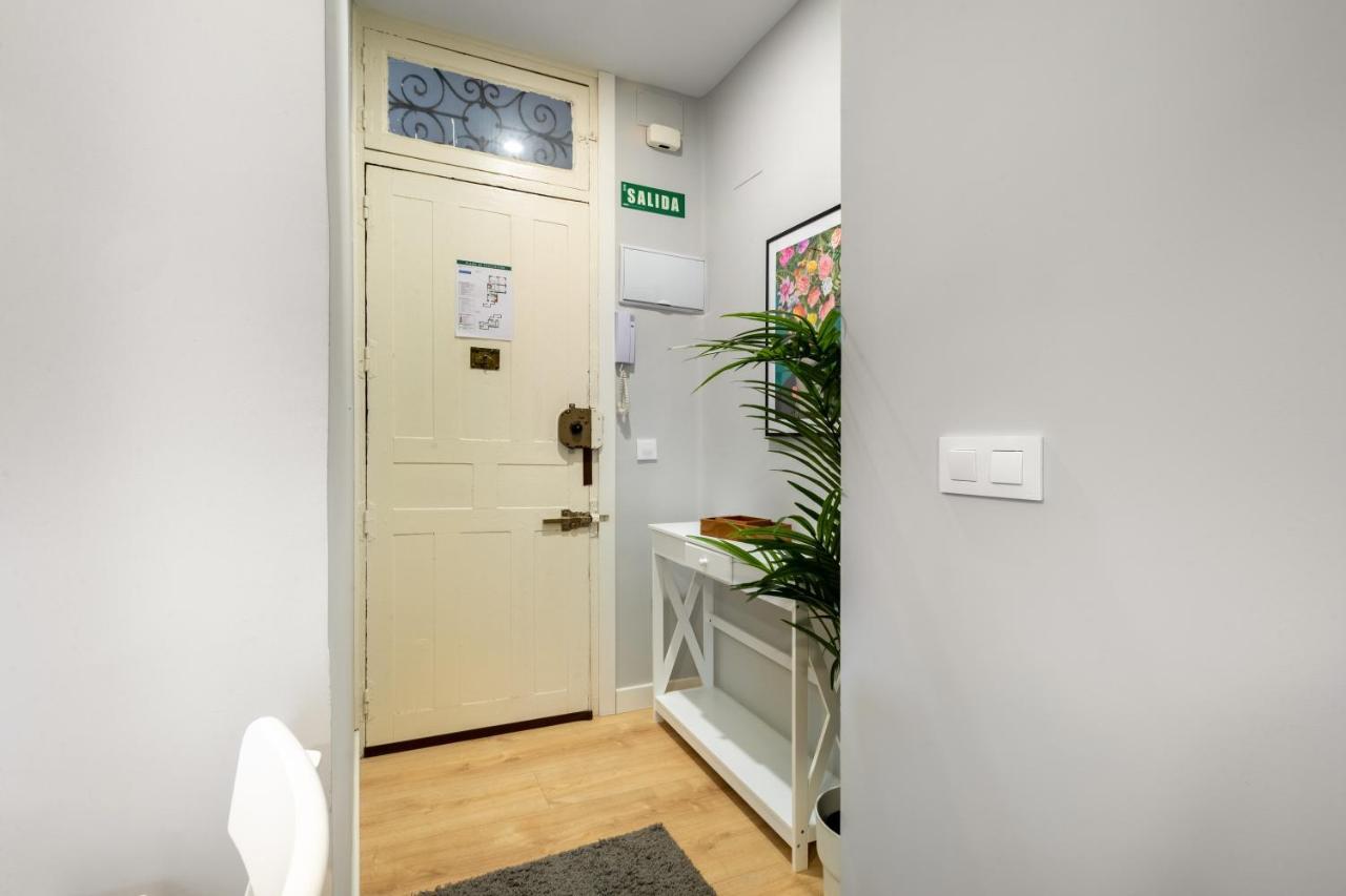 2 Bedrooms 1 Bathroom Furnished - Lavapies - Modern - Mintystay Madrid Exterior foto