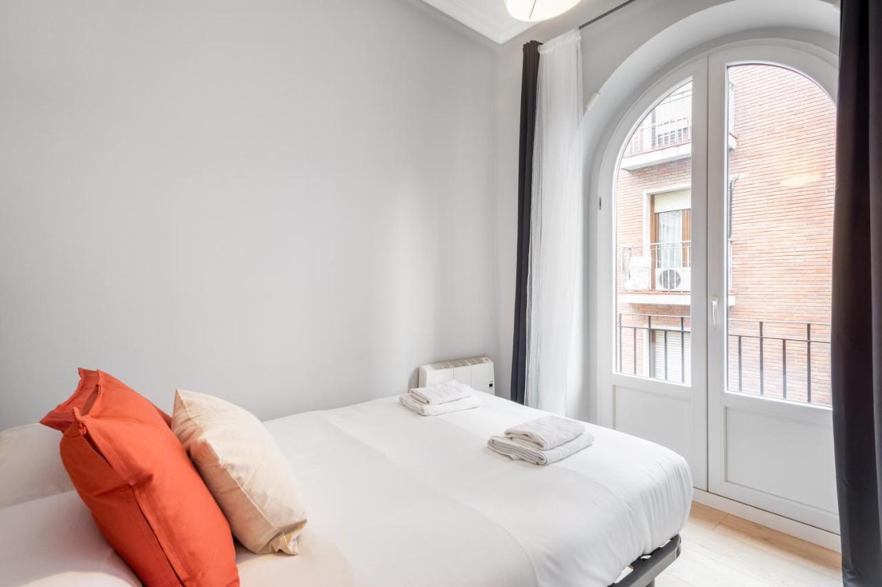 2 Bedrooms 1 Bathroom Furnished - Lavapies - Modern - Mintystay Madrid Exterior foto